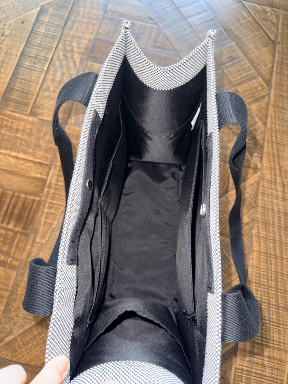 Lululemon Black & White Canvas Tote 10L - Picture 4 of 5